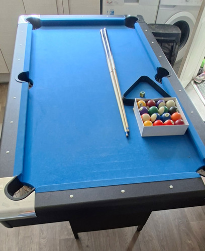 6ft pool table - some, on