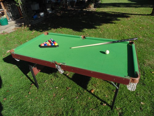Folding 5ft snooker - 5ft,